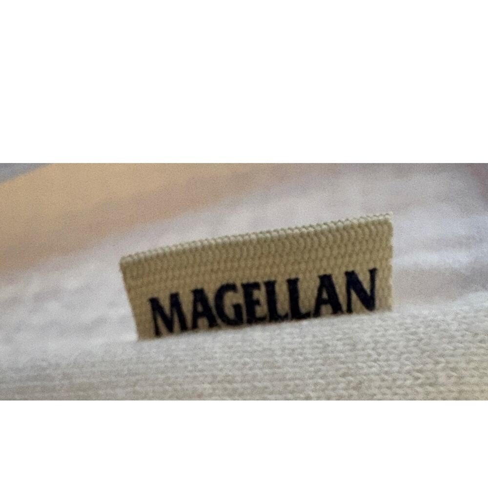 White Magellan Relaxed Fit Cotton Pants Sz Medium NWOT - Picture 6 of 8
